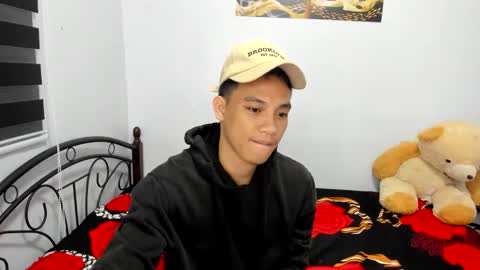 urfucker_vinz online show from 04/10/26, 01:05