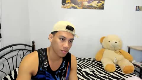 Snapshot of urfucker_vinz chatting on 05/11/26, 02:45 urfucker_vinz online show from 05/11/26, 02:45