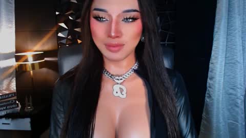 My bella 3 online show from 10/03/25, 08:55