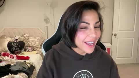 Snapshot of urgoddessmarla chatting on 01/12/26, 12:16 Goddess Marla online show from 01/12/26, 12:16