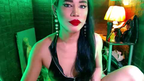 queen norelle online show from 04/19/26, 07:05