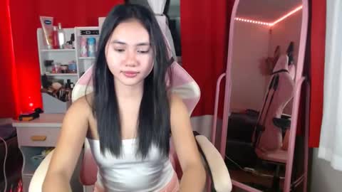 Snapshot of urhot_angelica chatting on 04/05/26, 01:41 Angelica online show from 04/05/26, 01:41