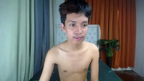 Snapshot of urhot_johny chatting on 04/17/26, 08:06 urhot_johny online show from 04/17/26, 08:06