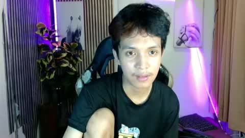 Snapshot of urhot_johny chatting on 04/27/26, 02:53 urhot_johny online show from 04/27/26, 02:53