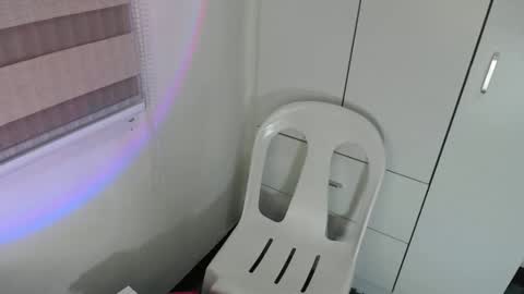 urhotangela online show from 11/10/25, 09:14