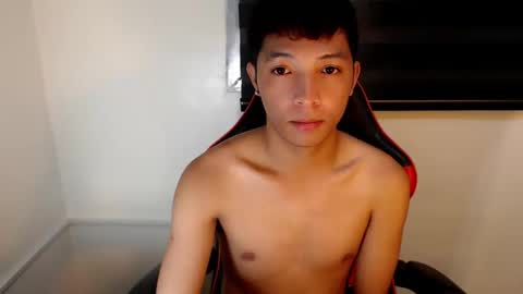 Snapshot of urhotethanxx chatting on 01/08/26, 11:45 Ethan online show from 01/08/26, 11:45