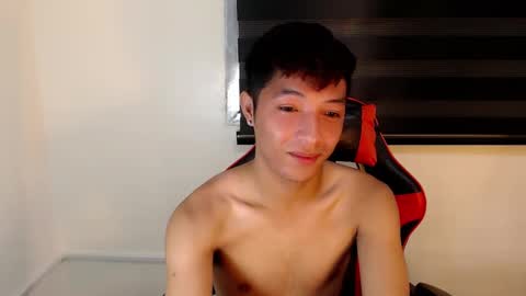 Snapshot of urhotethanxx chatting on 01/12/26, 04:12 Ethan online show from 01/12/26, 04:12