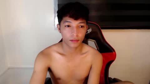 Snapshot of urhotethanxx chatting on 02/24/26, 02:15 Ethan online show from 02/24/26, 02:15