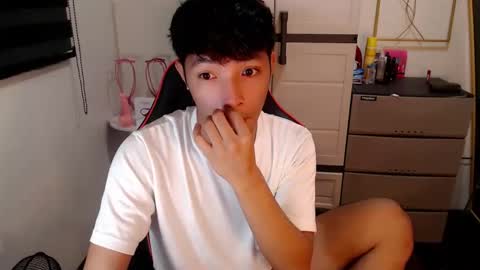 Snapshot of urhotethanxx chatting on 03/02/26, 03:41 Ethan online show from 03/02/26, 03:41