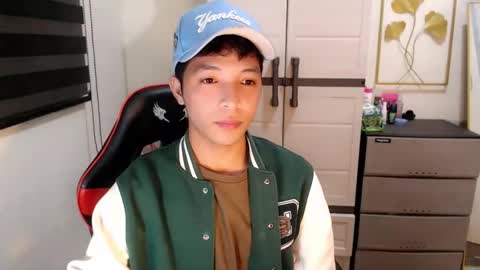 Ethan online show from 04/24/26, 03:58