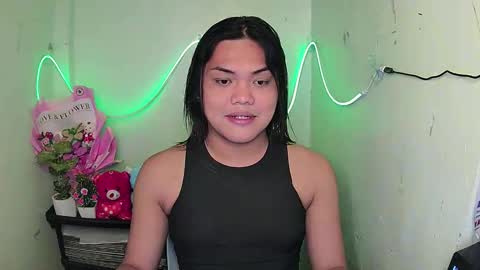 urhottie_bella online show from 09/15/25, 09:15