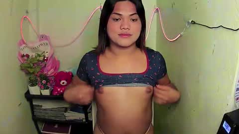 urhottie_bella online show from 09/23/25, 02:42