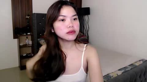 urhottie_melodie online show from 10/27/25, 08:18