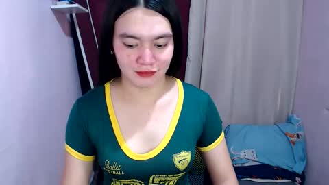 Snapshot of urhottiest_katey chatting on 06/09/26, 03:18 Katey online show from 06/09/26, 03:18