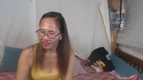 urhotvivian11 online show from 06/12/26, 01:48