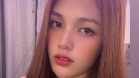 Amira online show from 02/05/25, 01:15