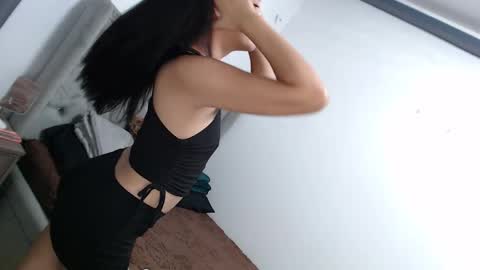 Amira online show from 03/05/25, 12:05