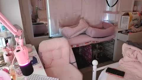 Snapshot of urlittlefilipina chatting on 11/11/25, 02:50 urlittlefilipina online show from 11/11/25, 02:50