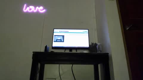 Snapshot of urlovely_hait chatting on 12/14/24, 08:02 Sham online show from 12/14/24, 08:02