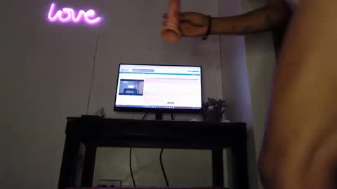 Snapshot of urlovely_hait chatting on 12/23/24, 02:24 Sham online show from 12/23/24, 02:24
