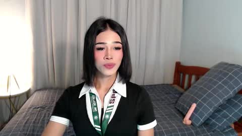 Snapshot of urlovely_jemma chatting on 05/20/26, 12:11 urlovely_jemma online show from 05/20/26, 12:11