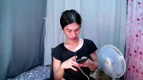 Snapshot of urloverjasmine_xx chatting on 05/15/26, 11:12 urloverjasmine_xx online show from 05/15/26, 11:12