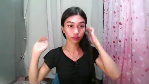 Snapshot of urloverjasmine_xx chatting on 05/18/26, 01:13 urloverjasmine_xx online show from 05/18/26, 01:13