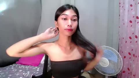 Snapshot of urloverjasmine_xx chatting on 05/21/26, 11:56 urloverjasmine_xx online show from 05/21/26, 11:56