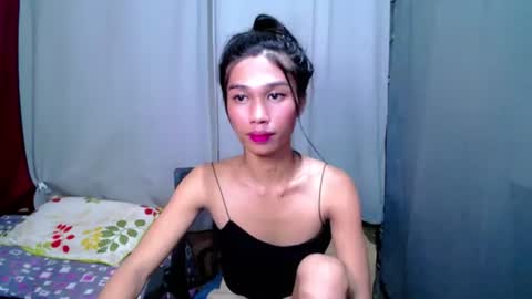 Snapshot of urloverjasmine_xx chatting on 06/12/26, 04:11 urloverjasmine_xx online show from 06/12/26, 04:11
