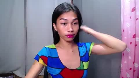 Snapshot of urloverjasmine_xx chatting on 06/14/26, 09:06 urloverjasmine_xx online show from 06/14/26, 09:06