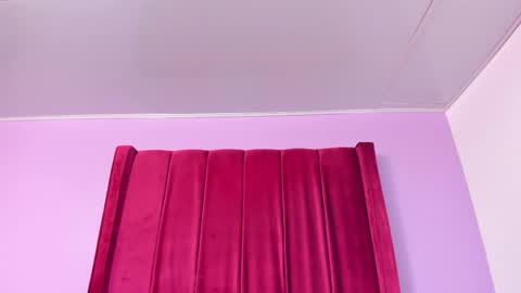 Love online show from 04/11/26, 10:25