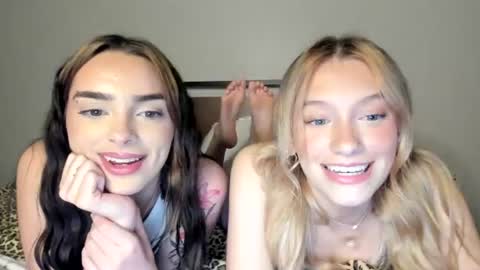 Luna Baby online show from 06/12/26, 03:38
