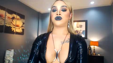 UrMajestyTyra online show from 02/24/25, 01:57