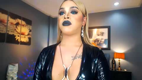 UrMajestyTyra online show from 02/24/25, 05:00