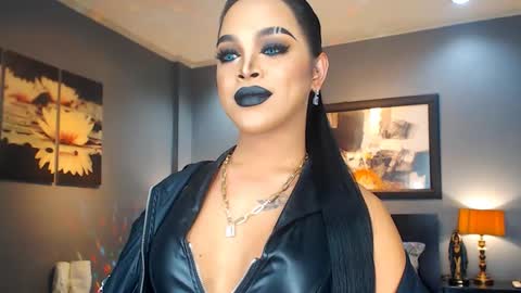 UrMajestyTyra online show from 03/04/25, 12:39