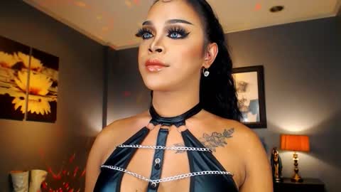 UrMajestyTyra online show from 10/01/25, 02:06