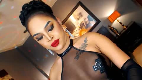 UrMajestyTyra online show from 11/24/25, 01:27