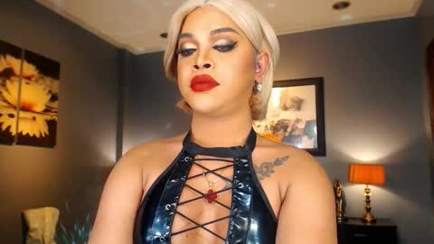 UrMajestyTyra online show from 02/03/26, 06:22