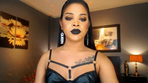 UrMajestyTyra online show from 04/05/26, 01:25