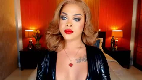 Snapshot of urmajestytyra chatting on 07/13/26, 01:52 UrMajestyTyra online show from 07/13/26, 01:52