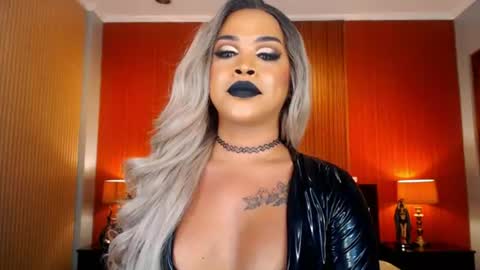 Snapshot of urmajestytyra chatting on 07/15/26, 12:38 UrMajestyTyra online show from 07/15/26, 12:38