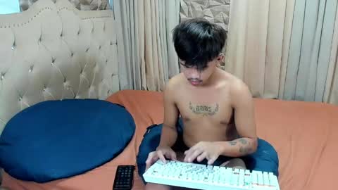 Snapshot of urmasterhardcock chatting on 05/27/26, 06:27 urmasterhardcock online show from 05/27/26, 06:27