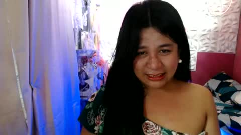 Snapshot of urpinaymistizaxxx chatting on 06/26/26, 04:28 urpinaymistizaxxx online show from 06/26/26, 04:28