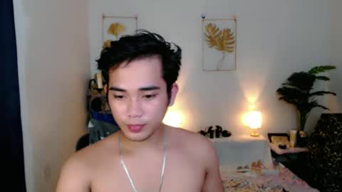 Snapshot of urpinoy_cummer chatting on 11/12/25, 02:17 urpinoy_cummer online show from 11/12/25, 02:17