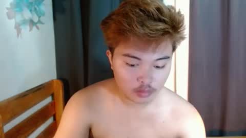 urpinoyjohnx online show from 10/15/25, 12:11