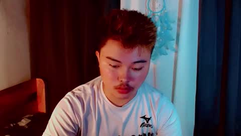 urpinoyjohnx online show from 10/26/25, 12:11