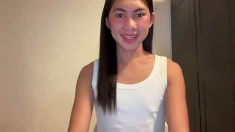 urpretty_mistake online show from 07/27/26, 10:11