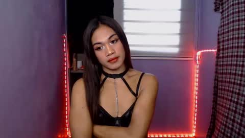 angel online show from 12/10/24, 03:52