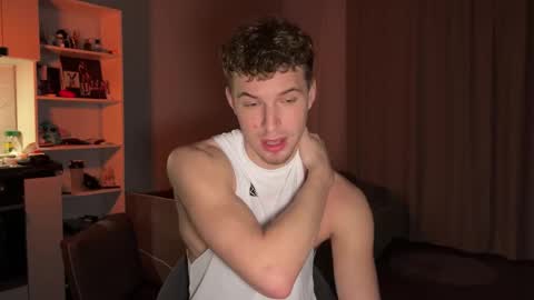 ursaotome online show from 10/07/25, 04:04