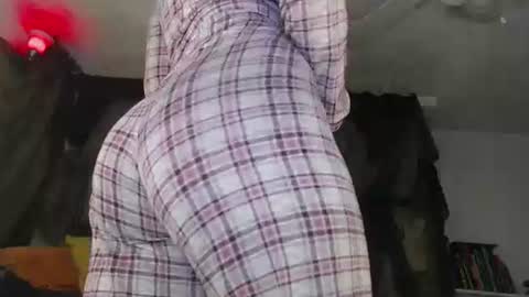 Maxi Mills . My Orgasm is in your hands Private is Open online show from 03/19/26, 04:22